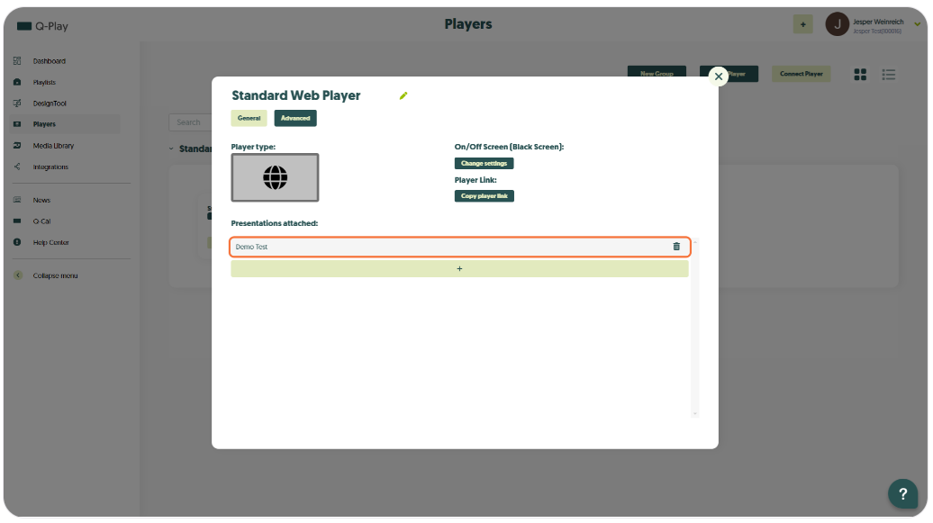 Q-Play Standard Web Player settings with a presentation titled 'Demo Test' attached.