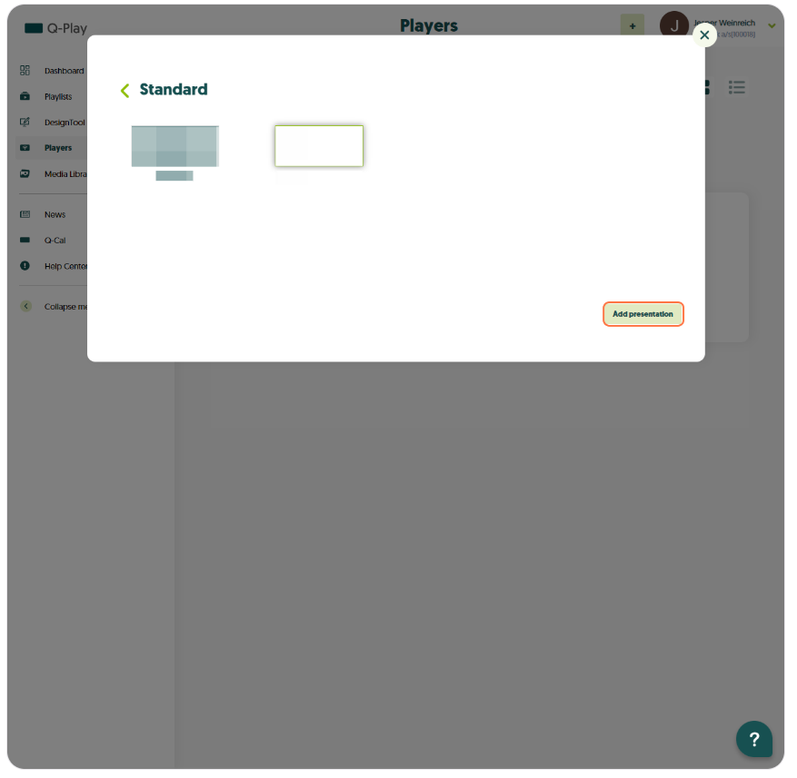 Q-Play 'Standard' player group interface with an option to 'Add presentation'.