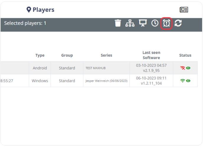 Player management interface showing an Android and Windows player within the Standard group, including last seen and software version information, with icons for settings and connectivity.